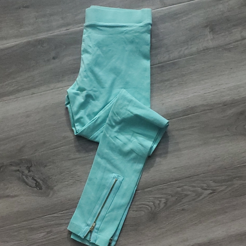Brand new Foreign Exchange Teal Leggings